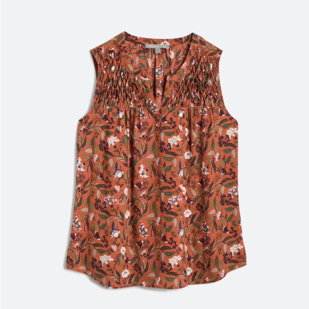 Daniel Rainn sleeveless blouse